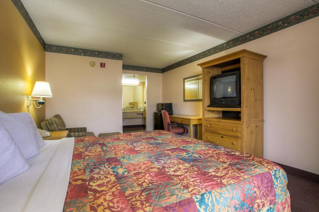 Royal Inn Pigeon Forge Habitación foto